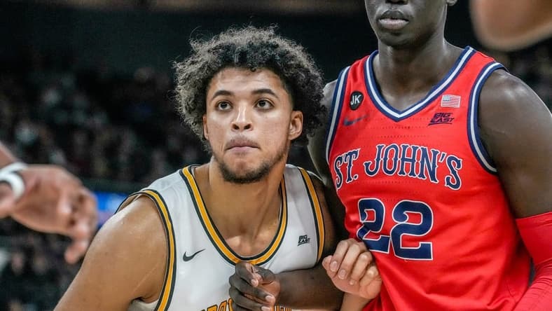 Providence basketball holds off St. John's

Pc St J 23