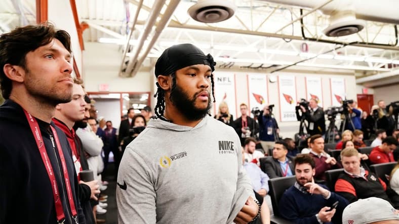 Quarterback Kyler Murray arrives as Jonathan Gannon is introduced as the new head coach of the Arizona Cardinals during a news conference at the Cardinals training facility in Tempe on Feb. 16, 2023.

Nfl New Arizona Cardinals Head Coach Jonathan Gannon