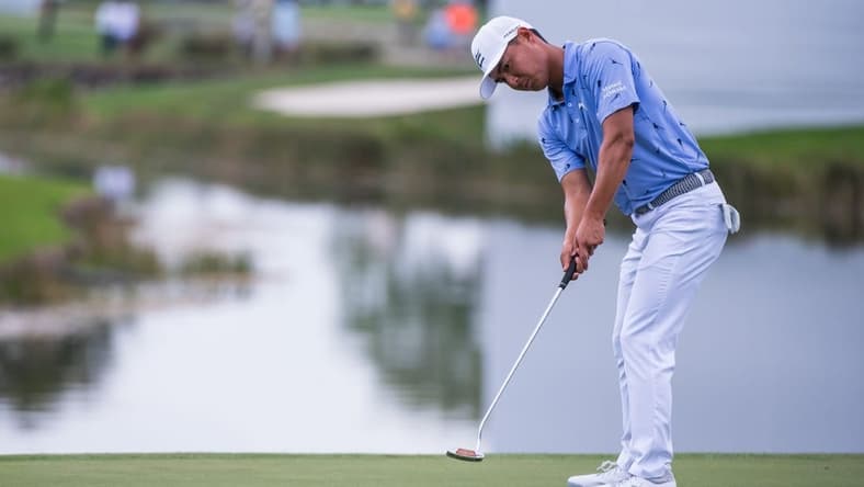 Justin Suh putts on the 17th green during the second round of the Honda Classic at PGA National Resort & Spa on Friday, February 24, 2023, in Palm Beach Gardens, FL.