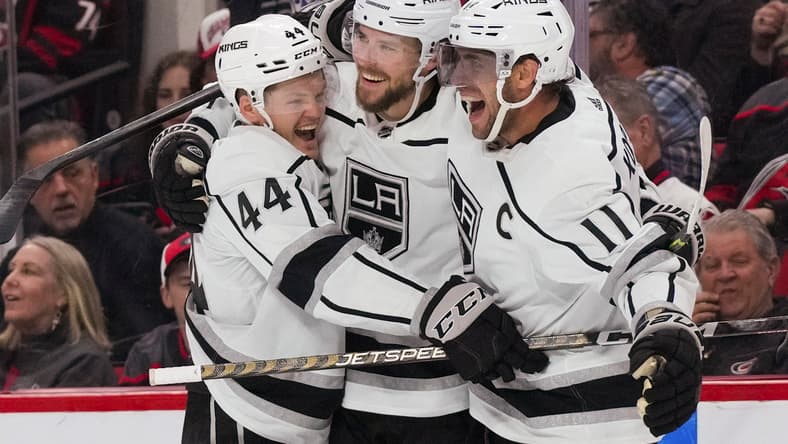 NHL: Los Angeles Kings at Carolina Hurricanes