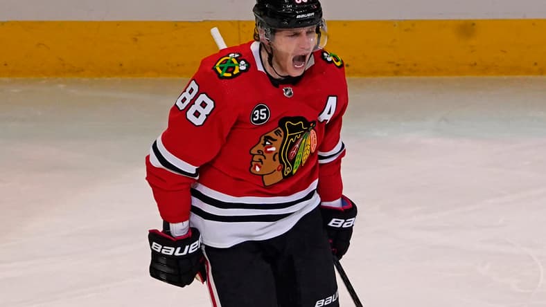 NHL: Ottawa Senators at Chicago Blackhawks