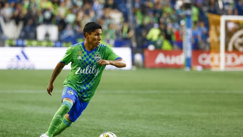 Sep 4, 2022; Seattle, Washington, USA; Seattle Sounders FC forward Raul Ruidiaz (9) dribbles against the Houston Dynamo during the second half at Lumen Field. Mandatory Credit: Joe Nicholson-USA TODAY Sports