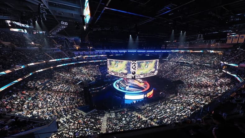 Nov 5, 2022; San Francisco, California, USA; An overall view of Chase Center during the League of Legends World Championships between DRX and T1. Mandatory Credit: Kelley L Cox-USA TODAY Sports