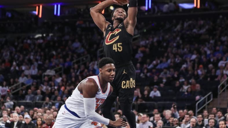 Jan 24, 2023; New York, New York, USA;  Cleveland Cavaliers guard Donovan Mitchell (45) goes up for a dunk in the first quarter against the New York Knicks at Madison Square Garden. Mandatory Credit: Wendell Cruz-USA TODAY Sports