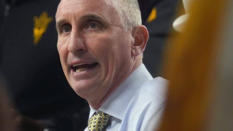 Feb 18, 2023; Tempe, Arizona, USA; ASU Sun Devil head coach Bobby Hurley talks to his team during a timeout in their game against the Utah Utes at Desert Financial Arena.

Basketball Utah Asu Mbb Utah At Arizona State
