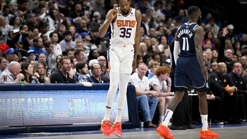 Mar 5, 2023; Dallas, Texas, USA; Phoenix Suns forward Kevin Durant (35) in action during the game between the Dallas Mavericks and the Phoenix Suns at the American Airlines Center. Mandatory Credit: Jerome Miron-USA TODAY Sports