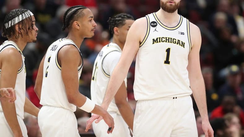 Michigan Wolverines center Hunter Dickinson (1) on the court during the final seconds of Big Ten tournament action against the Rutgers Scarlet Knights at United Center in Chicago on Thursday, March 9, 2023.
Michbig 030923 Kd2266 Sad Michigan basketball