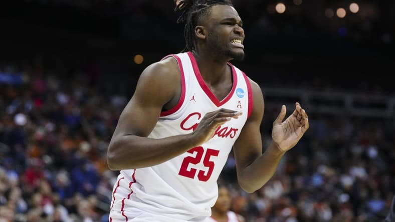 Mar 24, 2023; Kansas City, MO, USA; Houston Cougars forward Jarace Walker (25) reacts during the second half of an NCAA tournament Midwest Regional semifinal against the Miami Hurricanes at T-Mobile Center. Mandatory Credit: Jay Biggerstaff-USA TODAY Sports