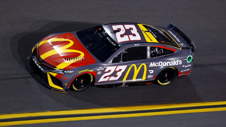NASCAR: Bluegreen Vacations Duel 1 at DAYTONA