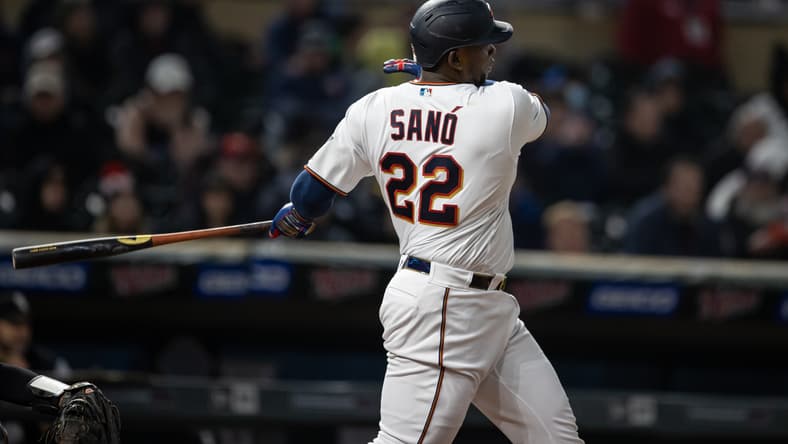 philadelphia phillies sign miguel sano
