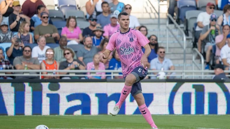 (File photo)  Everton defender Michael Keane (5) passes against Minnesota United in the first half at Allianz Field. Mandatory Credit: Matt Blewett-USA TODAY Sports