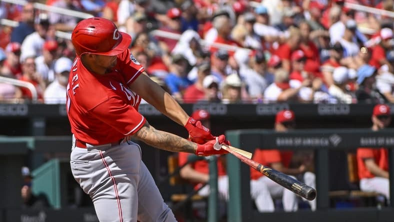 Sep 17, 2022; St. Louis, Missouri, USA;  Cincinnati Reds center fielder Nick Senzel (15) breaks his bat as he grounds out against the St. Louis Cardinals during the sixth inning at Busch Stadium. Mandatory Credit: Jeff Curry-USA TODAY Sports