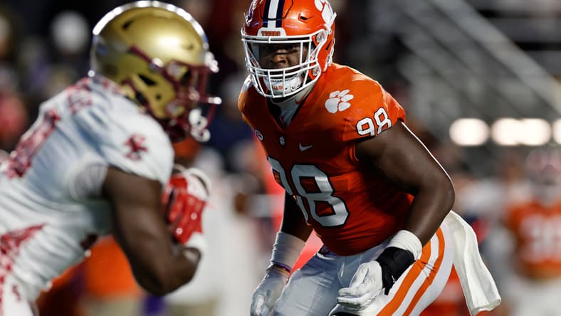 2023 nfl mock draft: o'cyrus torrence