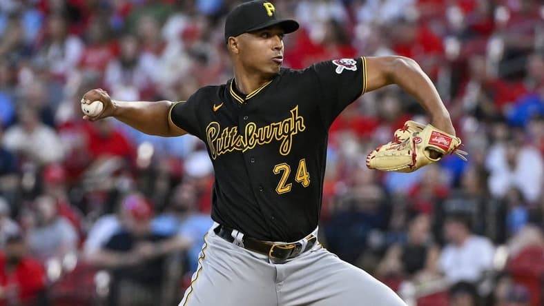 Apr 14, 2023; St. Louis, Missouri, USA;  Pittsburgh Pirates starting pitcher Johan Oviedo (24) pitches against the St. Louis Cardinals during the first inning at Busch Stadium. Mandatory Credit: Jeff Curry-USA TODAY Sports