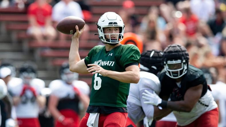Cincinnati Bearcats quarterback Ben Bryant (6) throws a pass during the Cincinnati Bearcats spring scrimmage at Nippert Stadium on Saturday, April 15, 2023.
Cincinnati Bearcats Football Spring Game April 15 2023