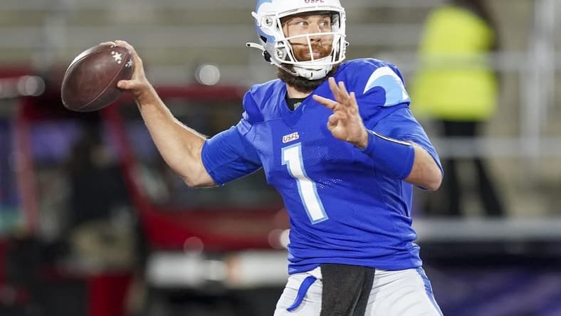 Apr 16, 2023; Birmingham, AL, USA; New Orleans Breakers quarterback McLeod Bethel-Thompson (1) looks to pass against the Pittsburgh Maulers during the second half at Protective Stadium. Mandatory Credit: Marvin Gentry-USA TODAY Sports