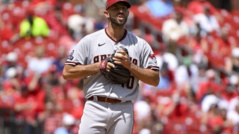 Apr 19, 2023; St. Louis, Missouri, USA;  Arizona Diamondbacks starting pitcher Madison Bumgarner (40) exchanges words with St. Louis Cardinals designated hitter Willson Contreras (not pictured) during the third inning at Busch Stadium. Mandatory Credit: Jeff Curry-USA TODAY Sports