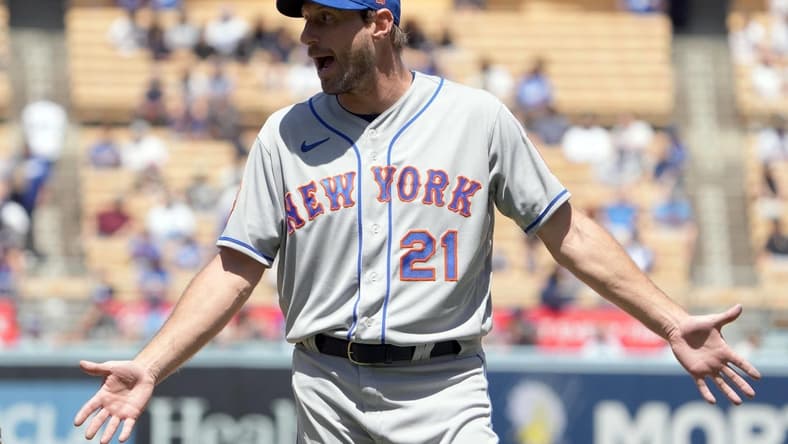 Apr 19, 2023; Los Angeles, California, USA; New York Mets starting pitcher Max Scherzer (21) reacts after being ejected during the game against the Los Angeles Dodgers at Dodger Stadium. Mandatory Credit: Kirby Lee-USA TODAY Sports