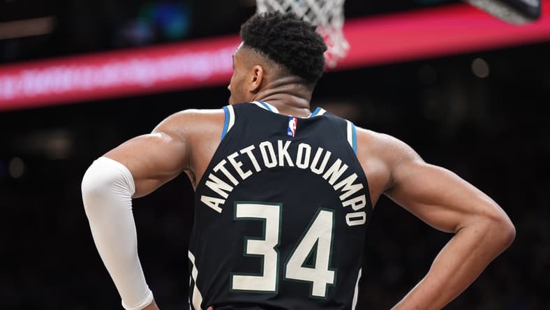 NBA: Milwaukee Bucks at Phoenix Suns