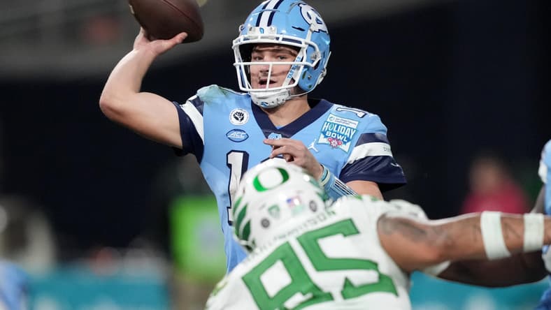 NCAA Football: Holiday Bowl-North Carolina at Oregon