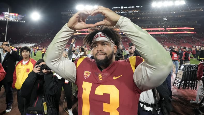 NCAA Football: Notre Dame at Southern California