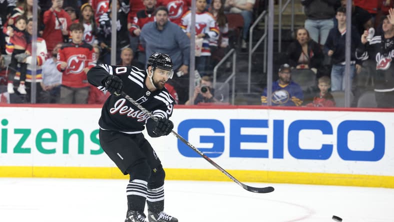 NHL: Buffalo Sabres at New Jersey Devils