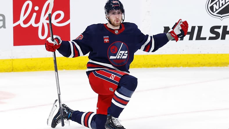 NHL: New Jersey Devils at Winnipeg Jets