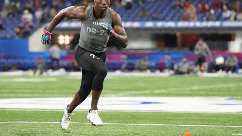 las vegas raiders mock draft: kelee ringo