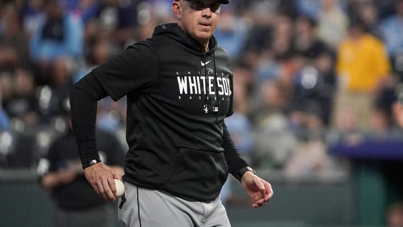 May 8, 2023; Kansas City, Missouri, USA; Chicago White Sox manager Pedro Grifol (5) returns to the dugout against the Kansas City Royals after a pitcher change in the sixth inning at Kauffman Stadium. Mandatory Credit: Denny Medley-USA TODAY Sports