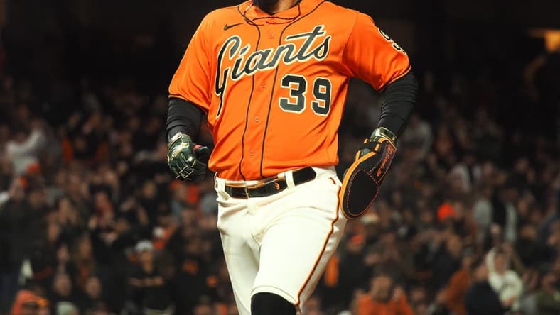 May 19, 2023; San Francisco, California, USA; San Francisco Giants second baseman Thairo Estrada (39) scores a run against the Miami Marlins during the sixth inning at Oracle Park. Mandatory Credit: Kelley L Cox-USA TODAY Sports
