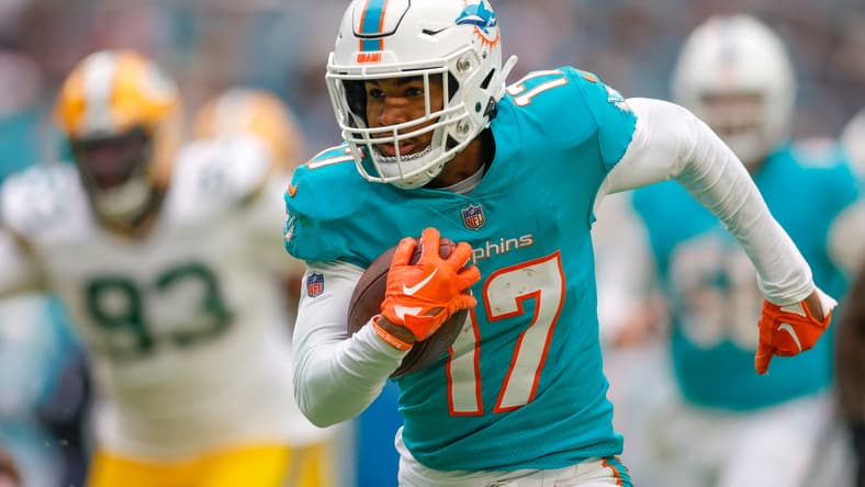 NFL: Green Bay Packers at Miami Dolphins
