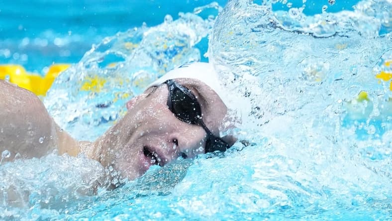 Nov 4, 2022; Indianapolis, IN, USA; United States Bobby Finke competes in the 1,500 meter freestyle swim during the FINA Swimming World Cup finals on Friday, Nov 4, 2022; Indianapolis, IN, USA; at Indiana University Natatorium. Mandatory Credit: Grace Hollars-USA TODAY Sports
