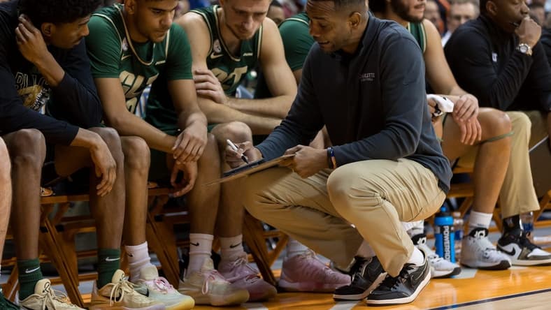 Charlotte head men's basketball coach Ron Sanchez directs his team at a game against Charlotte Thursday, Feb. 9, 2023, at the Don Haskins Center in El Paso.