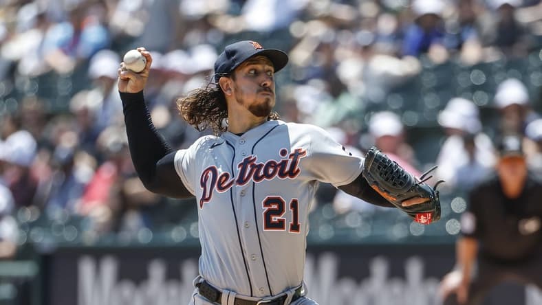Jun 3, 2023; Chicago, Illinois, USA; Detroit Tigers starting pitcher Michael Lorenzen (21) pitches against the Chicago White Sox during the first inning at Guaranteed Rate Field. Mandatory Credit: Kamil Krzaczynski-USA TODAY Sports