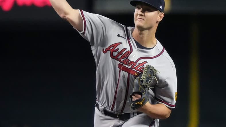 Atlanta Braves Michael Soroka (40) pitches against the Arizona Diamondbacks on June 4, 2023, at Chase Field in Phoenix.