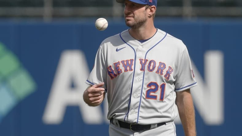 Jun 9, 2023; Pittsburgh, Pennsylvania, USA; New York Mets pitcher Max Scherzer (21) walks in the outfield before the game against the Pittsburgh Pirates at PNC Park. Mandatory Credit: Charles LeClaire-USA TODAY Sports