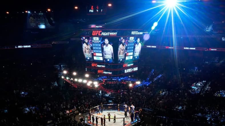 Nationwide Arena hosted over 18,600 fans--a sold-out crowd--for a twelve-bout lineup on UFC Fight Night headlined by a heavyweight match between Curtis Blaydes and Chris Daukaus on Saturday night.

Sports Ufc Fight Night Columbus Blaydes Daukaus