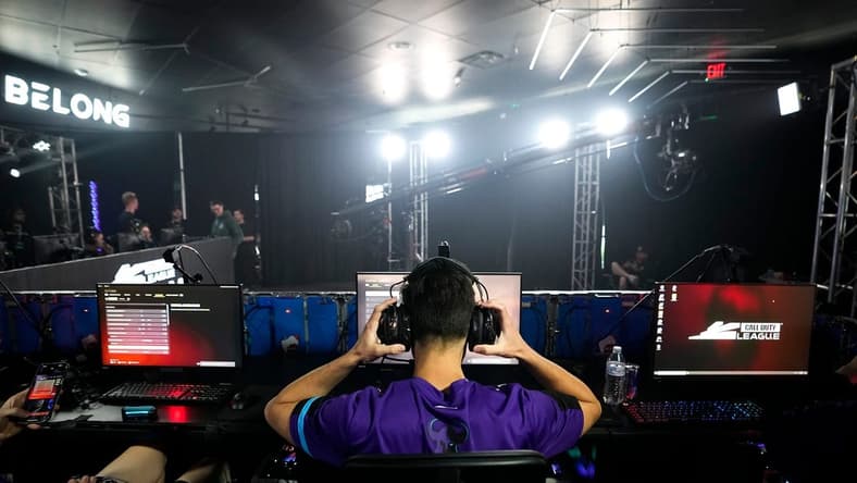 Dillon "Attach" Price of Minnesota R KKR adjusts his headphones prior to the matchup against OpTic Texas during the Call of Duty League Pro-Am Classic esports tournament at Belong Gaming Arena in Columbus on May 6, 2022.
Call Of Duty Esports Tournament