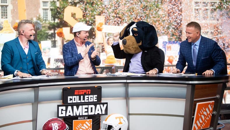 Lee Corso chooses Tennessee to defeat Alabama during ESPN's College GameDay show held outside of Ayres Hall on the University of Tennessee campus in Knoxville, Tenn. on Saturday, Oct. 15, 2022. The college football pregame show returned to Knoxville for the second time this season for No. 8 Tennessee's SEC rivalry game against No. 1 Alabama.
Kns Espn Gameday Bp