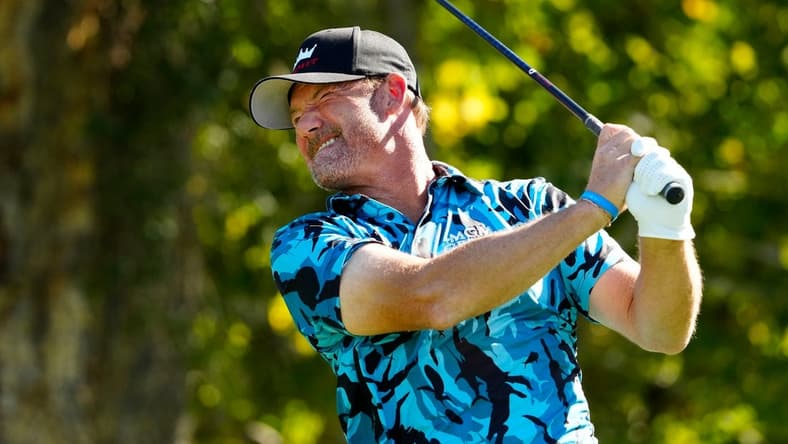 Nov 13, 2022; Phoenix, AZ, USA; Alex Cejka plays his tee shot on the third hole during the final round of the Charles Schwab Cup Championship at Phoenix Country Club. Mandatory Credit: Rob Schumacher/Arizona Republic-USA TODAY NETWORK