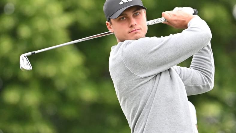 Jun 8, 2023; Toronto, ON, CAN; Ludvig Aberg plays his tee shot at the 10th hole during the first round of the RBC Canadian Open golf tournament. Mandatory Credit: Dan Hamilton-USA TODAY Sports
