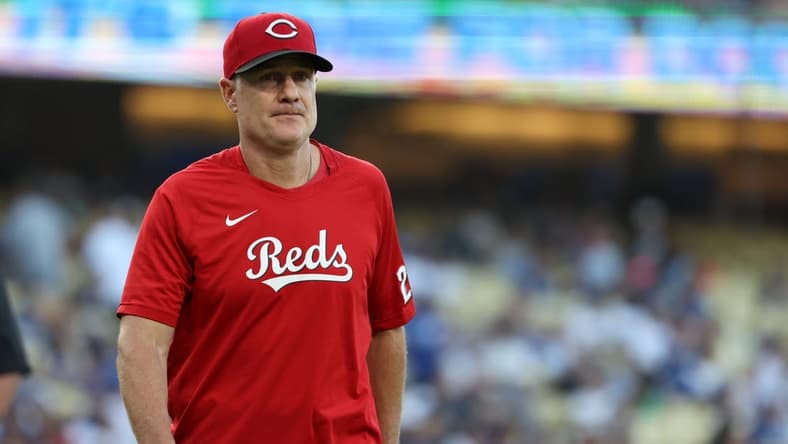 Jul 28, 2023; Los Angeles, California, USA; Cincinnati Reds manager David Bell (25) walks back to the dugout before the game against the Los Angeles Dodgers at Dodger Stadium. Mandatory Credit: Kiyoshi Mio-USA TODAY Sports