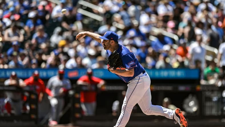 Jul 30, 2023; New York City, New York, USA; New York Mets starting pitcher Justin Verlander (35) pitches during the first inning against the Washington Nationals at Citi Field. Mandatory Credit: John Jones-USA TODAY Sports