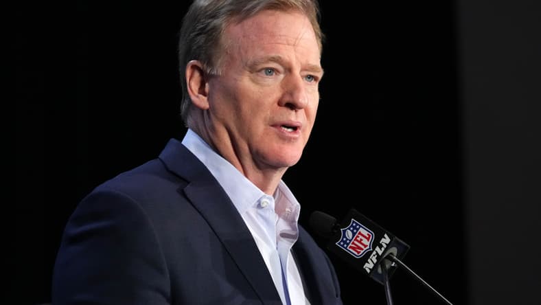 NFL: Super Bowl Host Committee Handoff Press Conference