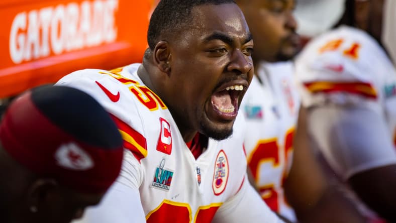 chris jones contract kansas city chiefs