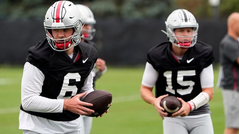 Aug 5, 2022; Columbus, OH, USA; Ohio State Buckeyes quarterback Kyle McCord (6) and Ohio State Buckeyes quarterback Devin Brown (15) during practice at Woody Hayes Athletic Center in Columbus, Ohio on August 5, 2022.
Ceb Osufb0805 Kwr 10