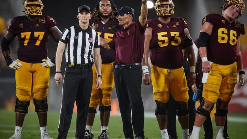 Sep 17, 2022; Tempe, Arizona, USA; Arizona State Sun Devils head coach Herm Edwards argues with a referee after challenging a fumble at Sun Devil Stadium in Tempe.
Football Asu Fb