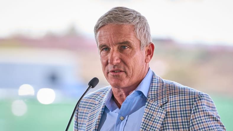 Dec 5, 2022; Scottsdale, AZ, USA; PGA Tour commissioner Jay Monahan addresses the crowd during the DraftKings Sportsbook groundbreaking ceremony at the TPC Scottsdale Champions Course on Monday, Dec. 5, 2022. Mandatory Credit: Alex Gould/The Republic
Pga Sportsbook Groundbreaking At Tpc Scottsdale