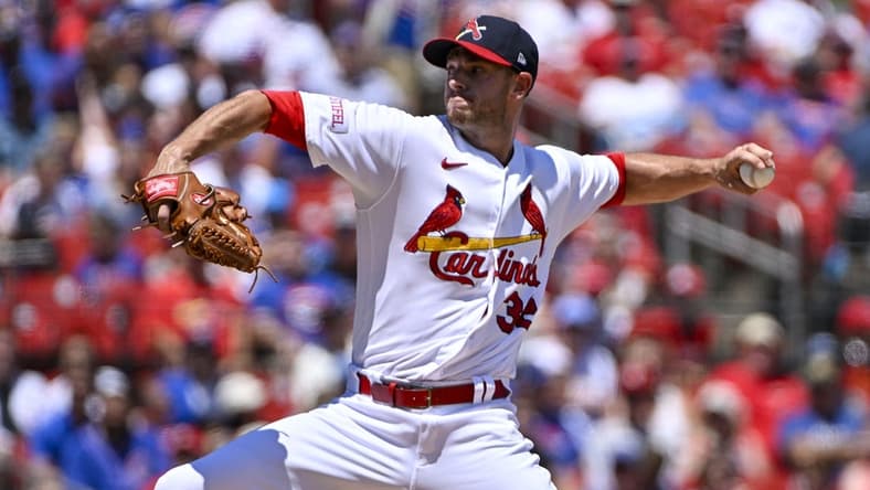 Jul 30, 2023; St. Louis, Missouri, USA;  St. Louis Cardinals starting pitcher Steven Matz (32) pitches against the Chicago Cubs during the first inning at Busch Stadium. Mandatory Credit: Jeff Curry-USA TODAY Sports