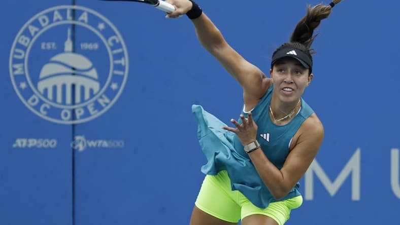 Aug 3, 2023; Washington, D.C., USA; Jessica Pegula (USA) serves against Peyton Stearns (USA) (not pictured) on day six of the Mubadala Citi DC Open at Fitzgerald Tennis Stadium. Mandatory Credit: Geoff Burke-USA TODAY Sports